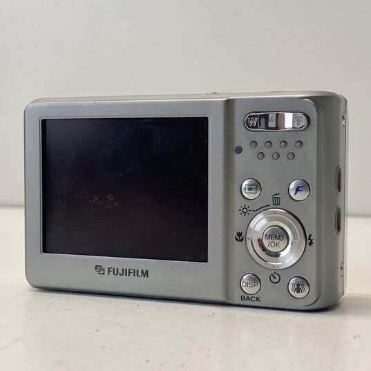Fujifilm FinePix F20 6.3MP Compact Digital Camera image number 7