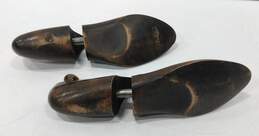 Pair Of Unbranded Wooden Shoe Mold Stretcher Shoe Horns alternative image