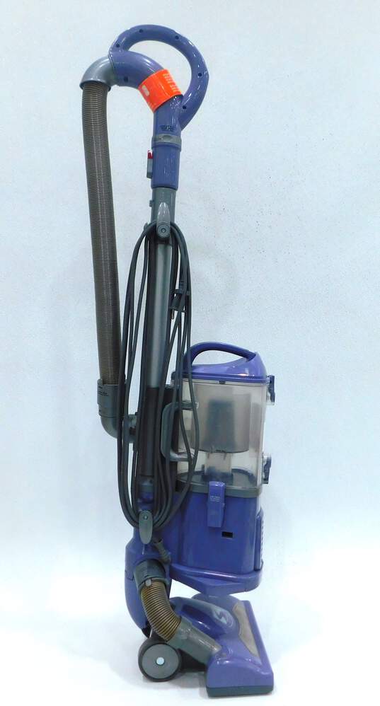 Shark NV352 Navigator Lift Away Upright Vacuum Cleaner Anti-Allergen Technology image number 2