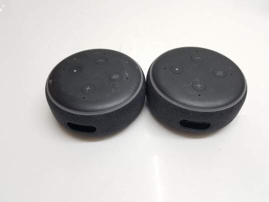 Lot of Two Amazon Echo Dot (3rd Gen) - Smart speakers image number 3
