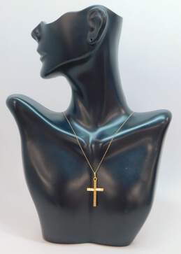 14K Yellow Gold Etched Cross Pendant Necklace 1.4g