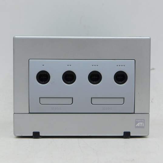 Nintendo GameCube w/ 4 Games & Controller image number 3
