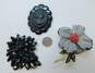 Vintage Weiss & Black Red Cameo Flower Bead Jewelry 187.3g image number 5