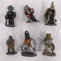 Assorted Vintage Dungeons & Dragons D&D RPG Game Miniature Pewter Figurines alternative image