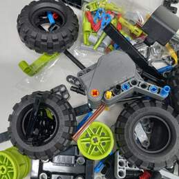 Lego Technic Monster Jam Grave Digger In Box alternative image