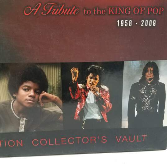 Michael Jackson Platinum Edition Collector's Vault Book image number 4
