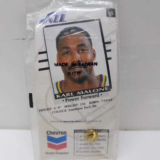 Chevron Utah Jazz Karl Malone Pin Card NOS image number 2