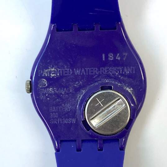Designer Swatch Blue Water Resistant Analog Quartz Wristwatch image number 4