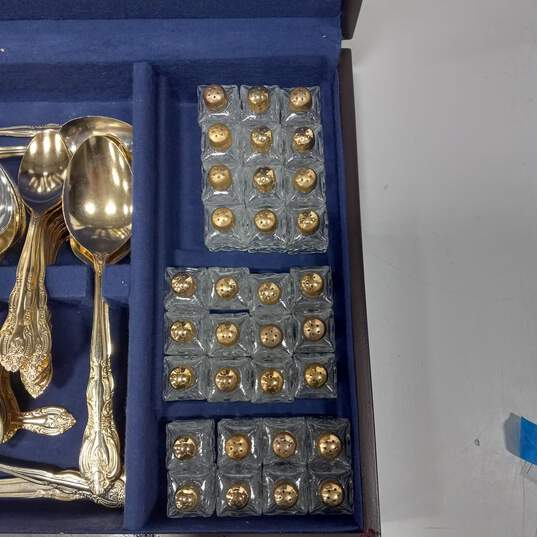 International China Set of Gold Tone Silverware in Chest image number 2