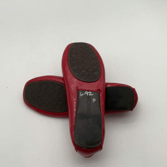 Womens Red Leather Moc Toe Eyelets Slip-On Moccasins Flats Size 9 image number 6