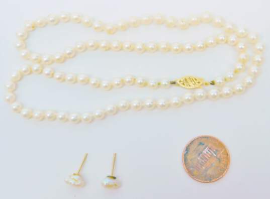 14K Gold Clasp & Posts White Pearls Beaded Necklace & Pearl Post Earrings 14.1g image number 5