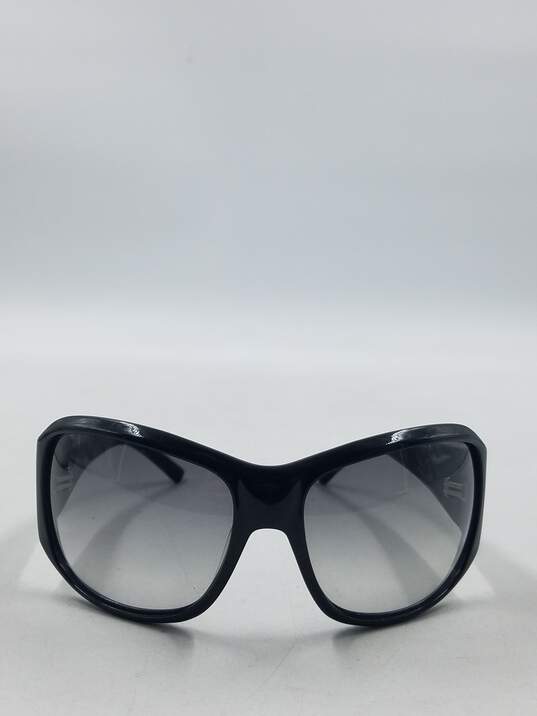 Marc Jacobs Black Oversized Tinted Sunglasses image number 2