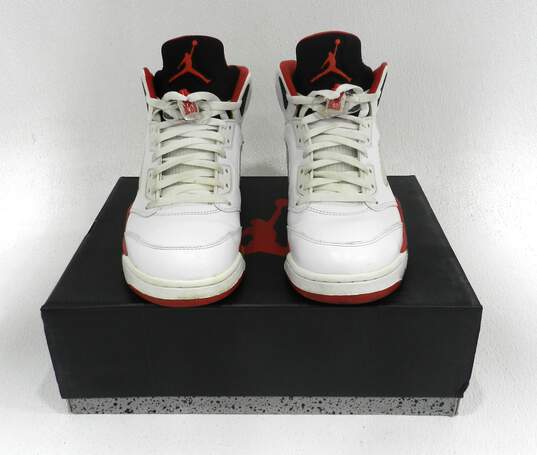 Jordan 5 Retro Fire Red Black Tongue Men's Shoe Size 10 image number 1