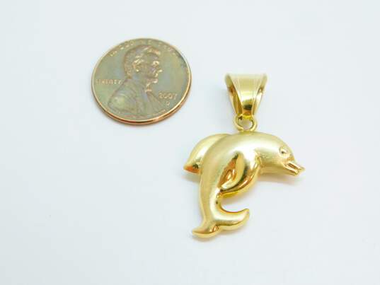 14K Yellow Gold Puffed Dolphin Chunky Pendant 2.4g image number 6