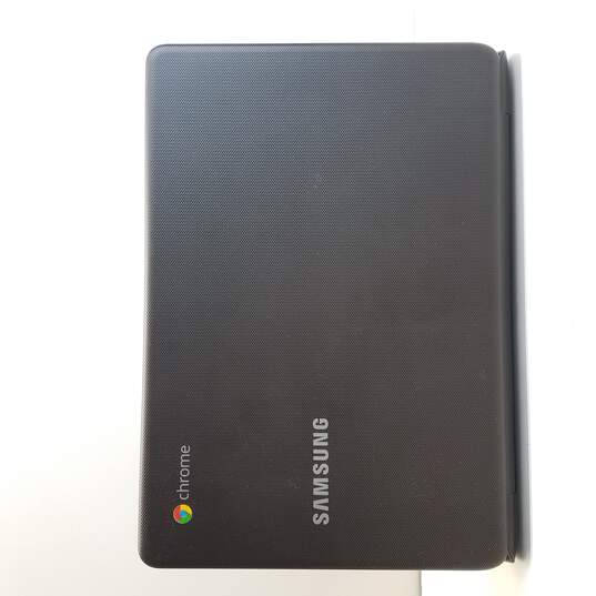 Samsung Chromebook 3 11.6 in PC Laptop image number 5