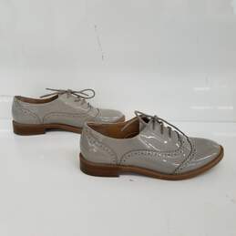 Franco Sarto Wingtip Oxford Iverna Gray Faux Patent Leather Shoes Size 6.5M alternative image