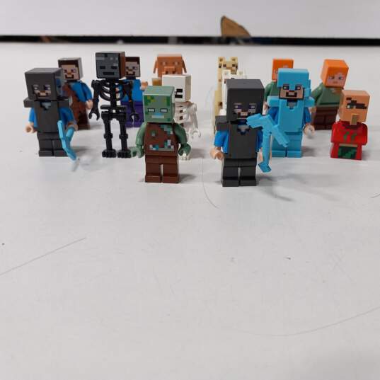 14pc Bundle of Assorted Lego Minecraft Minifigures image number 1