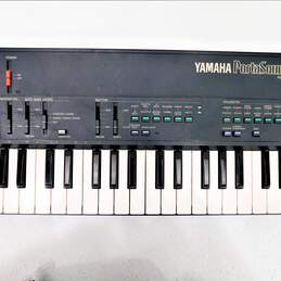 VNTG Yamaha Brand PSS-450 Model PortaSound Electronic Keyboard/Piano alternative image
