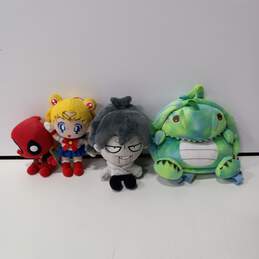 Bundle of 4 Assorted Plushies (One Is A Zip Up Mini Backpack Leash/Harness For Toddlers)