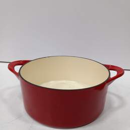 Red Dutch Oven w/ Lid alternative image