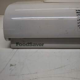 FoodSaver Vac 1075 Food Bag Vacuum Sealer alternative image