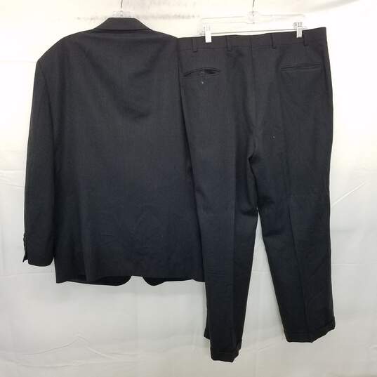 AUTHENTICATED Oscar de la Renta Black Wool Pinstriped Mens 2Pc Suit Set 44R W38 image number 2