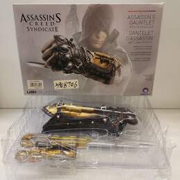 Assassin's Creed Syndicate Gauntlet with Hidden Plastic Blade Cosplay CIB alternative image