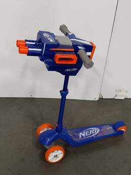 Nerf Blaster Dual Trigger 3-Wheel Kick Scooter