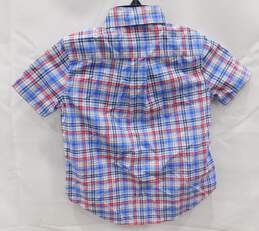 Short-Sleeve Collared Plaid Shirt alternative image