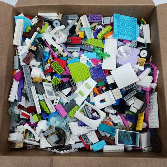 Lot of 8lbs of Assorted Building Blocks image number 1