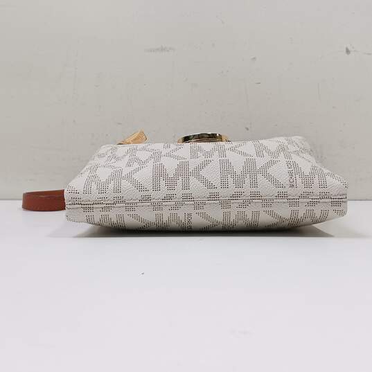Michael Kors  Crossbody  Bag image number 3