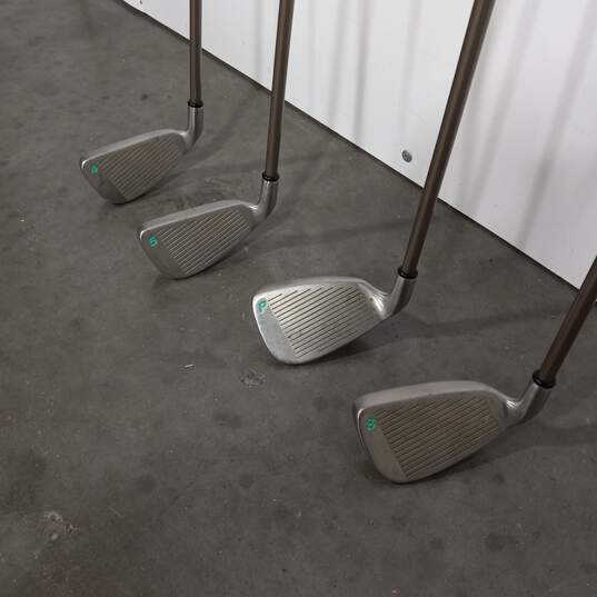 Callaway Ladies Big Bertha Golf Irons 8pc Set image number 3
