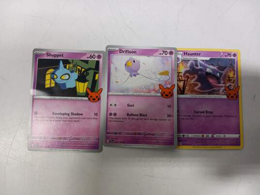 32pc Bundle of Assorted Pokémon Trading Cards image number 3