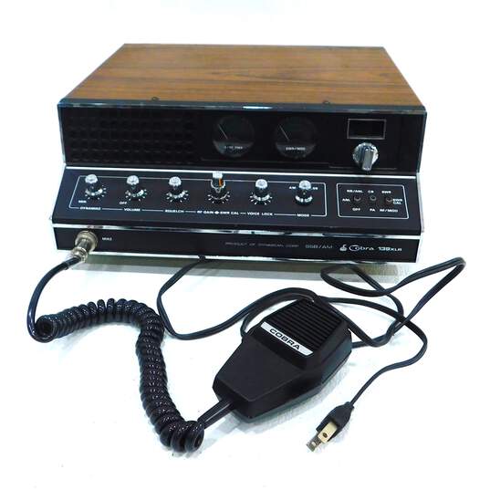 Vintage Cobra 139 XLR SSB AM 40 Channel DB Radio With Microphone image number 1