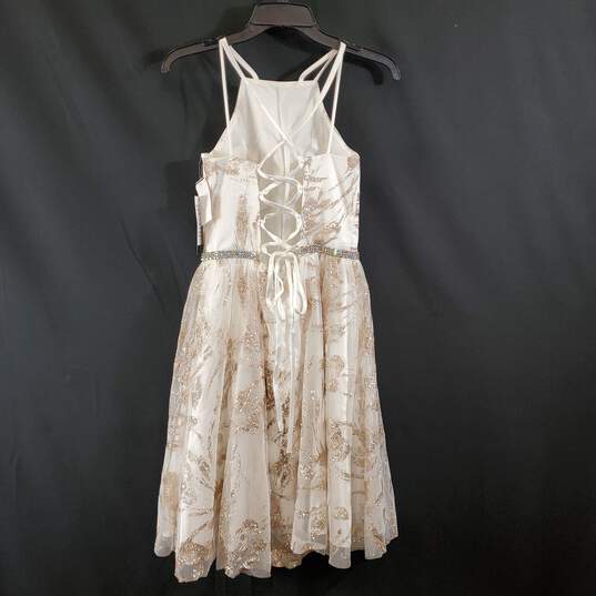Cachet Women's White/Gold Dress SZ 2 NWT image number 2