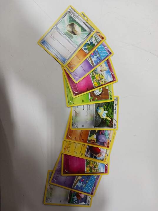 4.5lb Bulk of Assorted Pokémon Trading Cards In Boxes image number 3