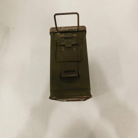 Vintage US WWII Embossed Metal Reeves 30 Cal M1 Ammo Box Ammunition image number 4