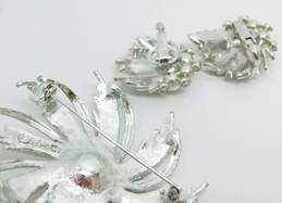 Vintage Crown Trifari & Sarah Coventry Silver Tone Faux Pearls & Rhinestones Brushed Leaves Clip On Earrings & Swirl Flower Brooch 40.3g alternative image