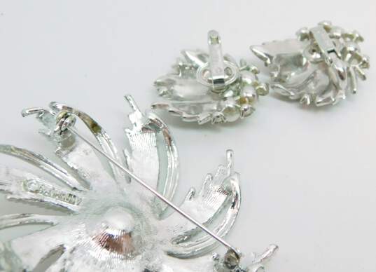 Vintage Crown Trifari & Sarah Coventry Silver Tone Faux Pearls & Rhinestones Brushed Leaves Clip On Earrings & Swirl Flower Brooch 40.3g image number 2