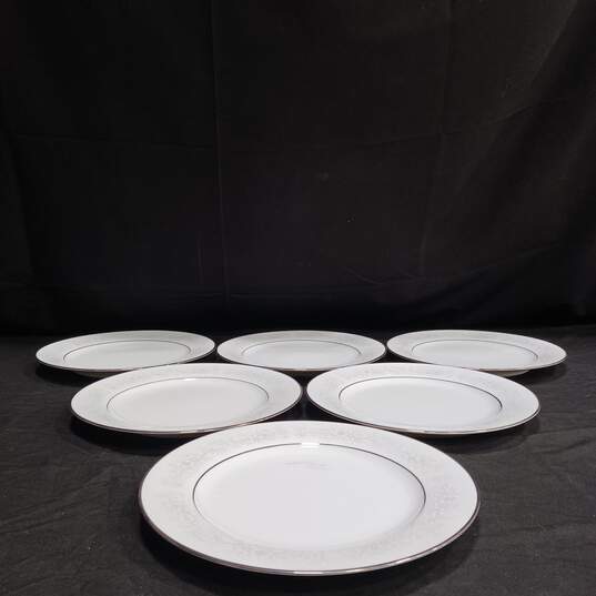 Bundle of 6 Noritake Cumberland Pattern Salad/Lunch Plates image number 1