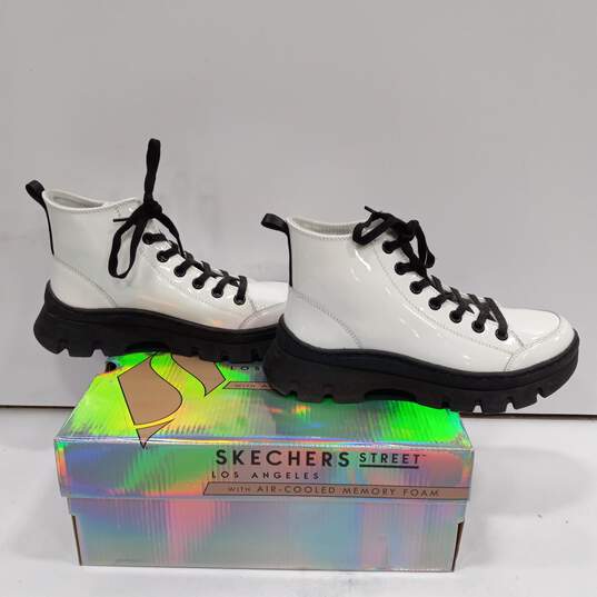 Skechers White Patent Leather Boots Women's Size 7.5 IOB image number 4