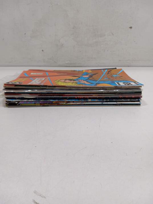 Bundle of 15 Assorted Comic Books image number 5