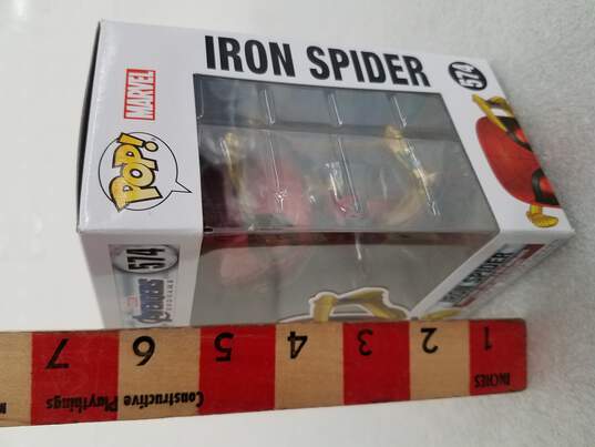 Funko Pop! Marvel Avengers Endgame Iron Spider 574 Bobble-head Figure image number 2