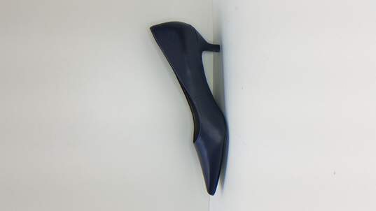 Trotters Women's Heels Size 11.5 Blue image number 2