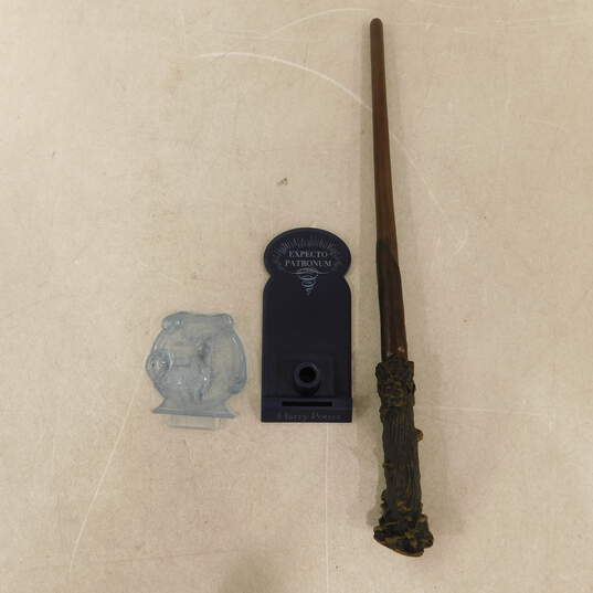 Harry Potter Wizarding World Wand w/Stand image number 3