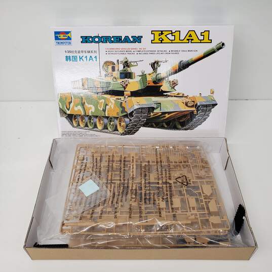 Trumpeter Korean K1A1 1/35 Scale Armoured Tank Vehicle Series  No. 031 Model Kit image number 3