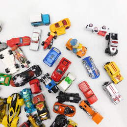 Hot Wheels Matchbox Mattel Bundle Assorted Toy Cars Mixed Lot alternative image