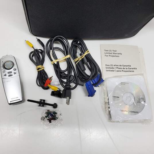 Toshiba TDP-T45 DPL Projector With Bag image number 5