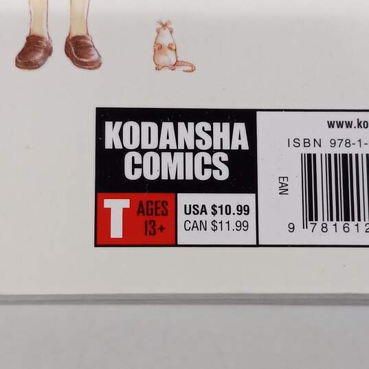 Bundle Of 12 Assorted Manga Books image number 6