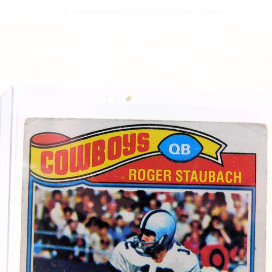 1977 HOF Roger Staubach Topps Dallas Cowboys image number 3